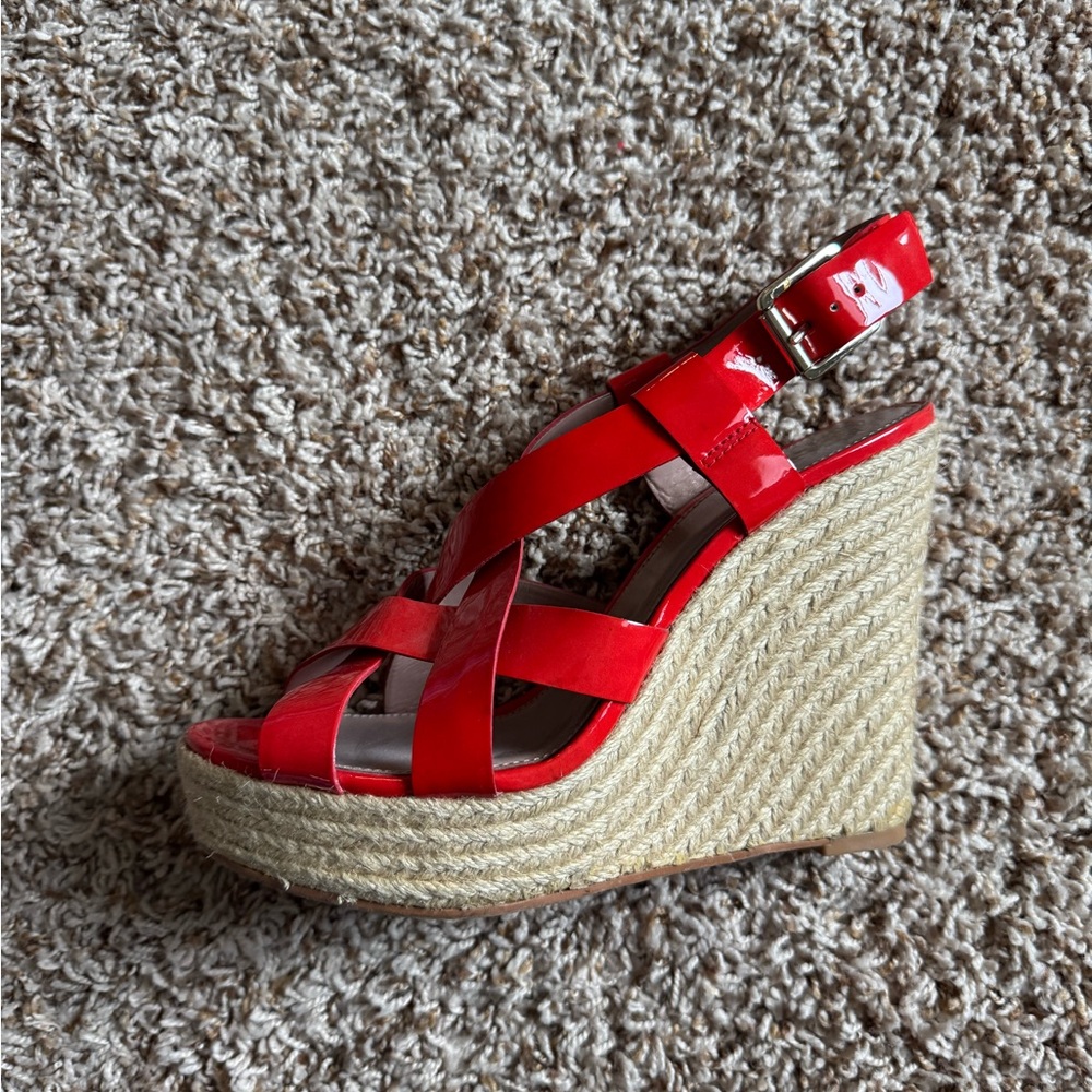Vince Camuto Hattie Red Patent Leather Wedge Espadrilles Strappy Platform Sandal